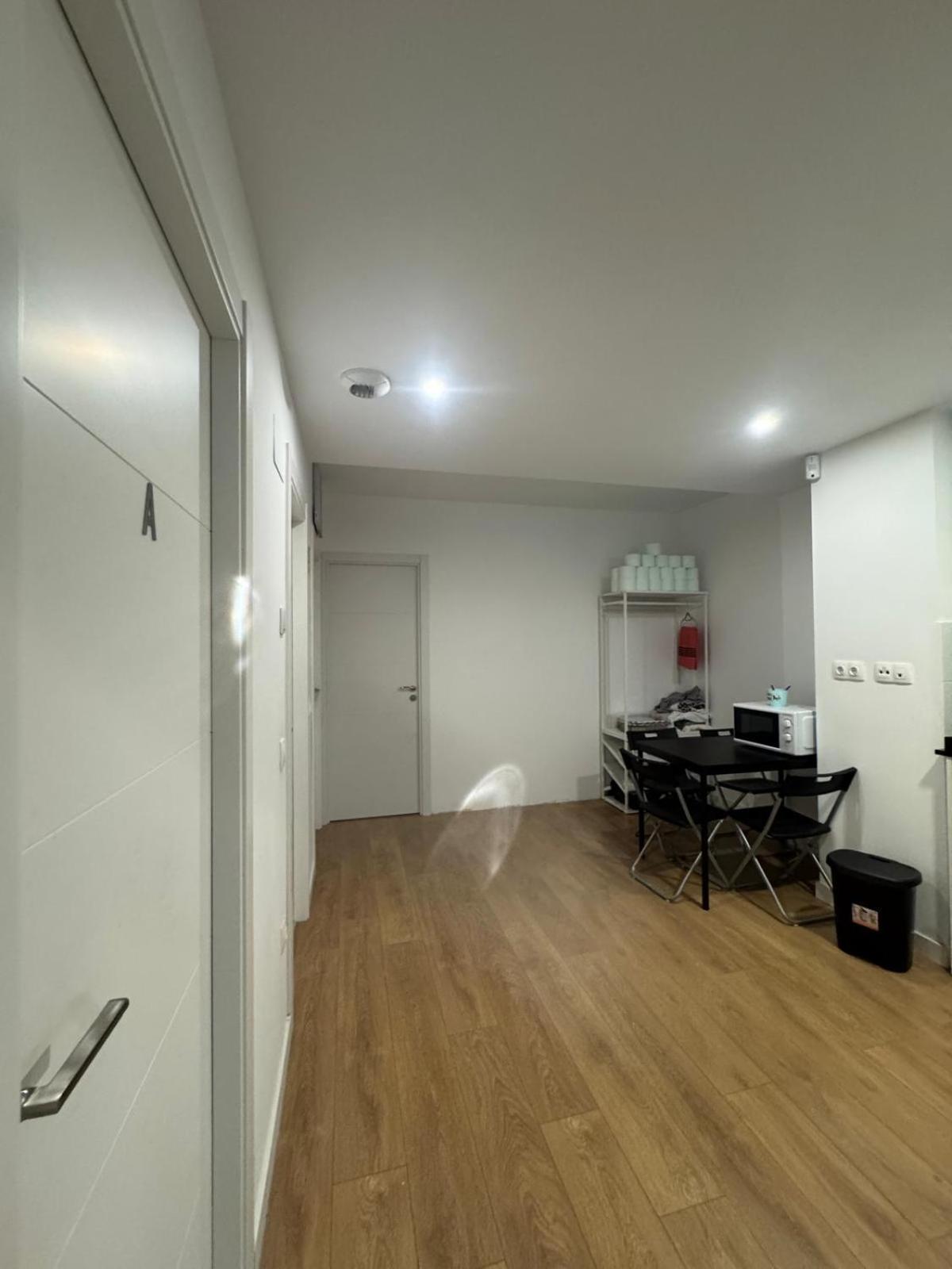Mars Suites Porras Madrid Ngoại thất bức ảnh